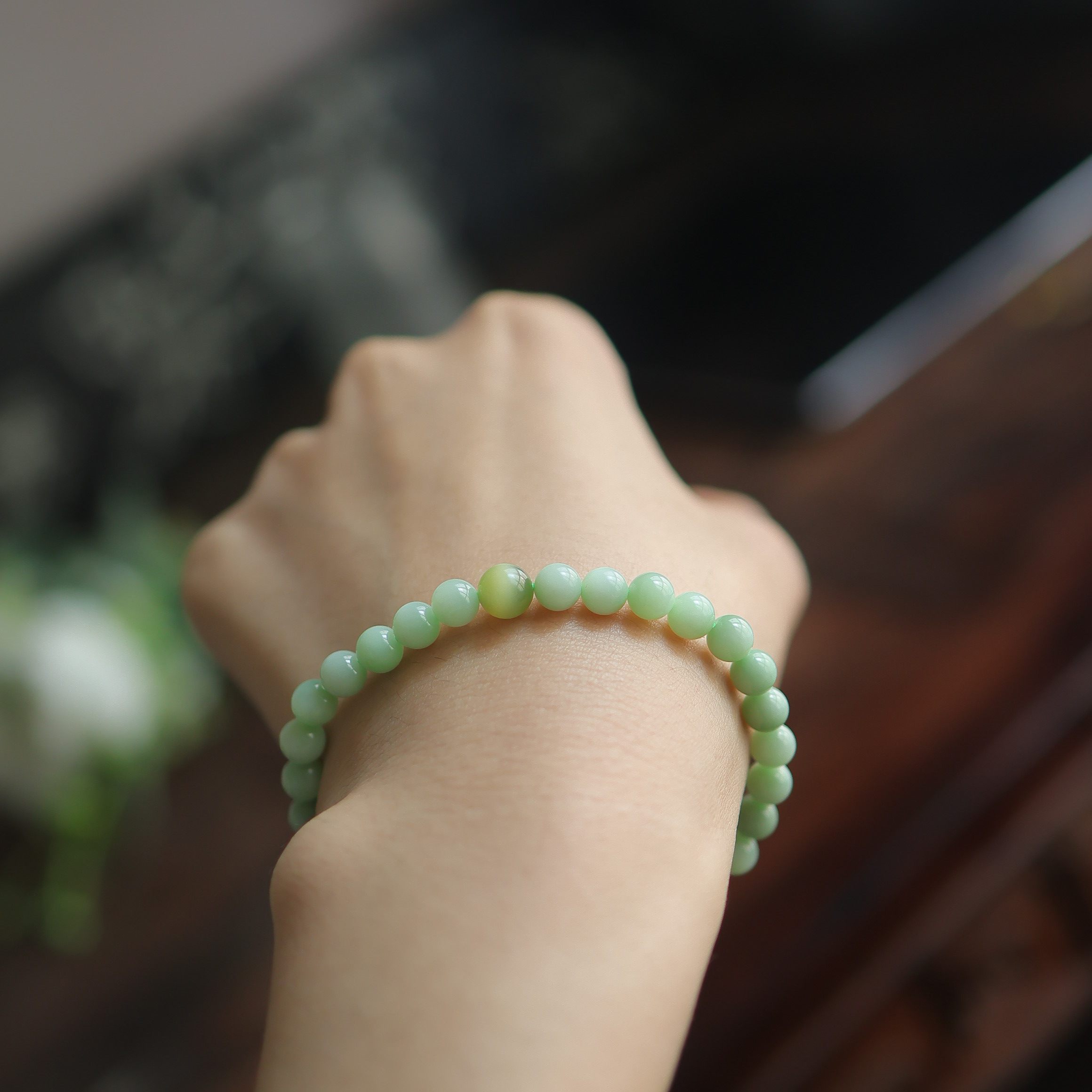 天然和田玉黑羊洞圆珠单圈手饰