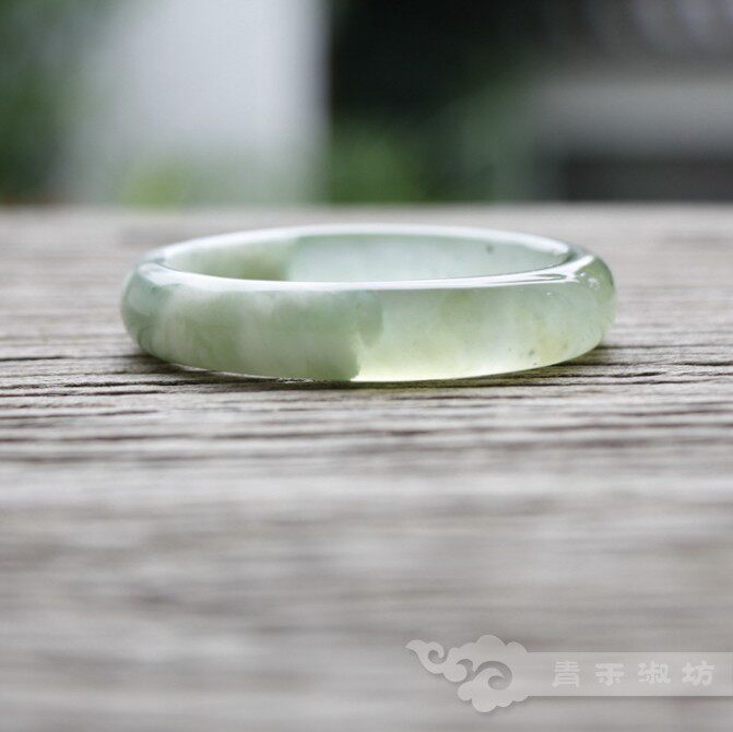 『青禾淑坊』天然绿色系岫玉手镯 {春江潮水连海平} 古典玉镯54MM