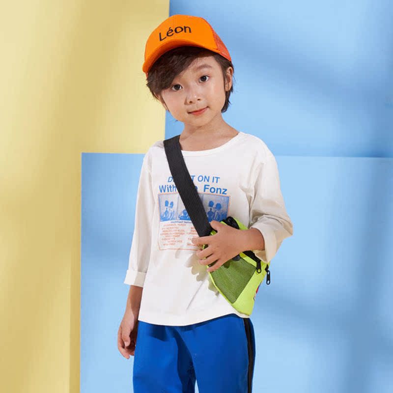 圆领韩版时尚卡通风小童亲肤卫衣