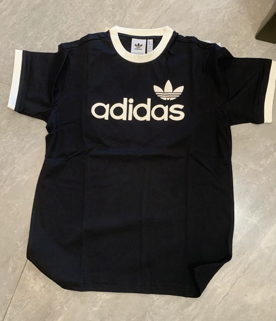 阿迪达斯三叶草正品男子运动休闲透气圆领短袖T恤JC8372