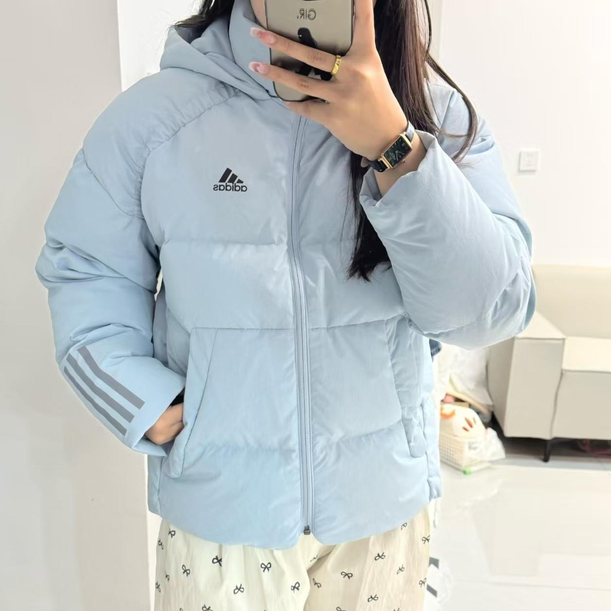 adidas 印花运动休闲连帽防水羽绒服 女款 浅蓝色 IL8937