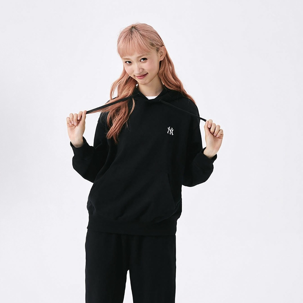 MLB 简约纯色刺绣小Logo休闲舒适长袖套头3AHDB0151-50BKS