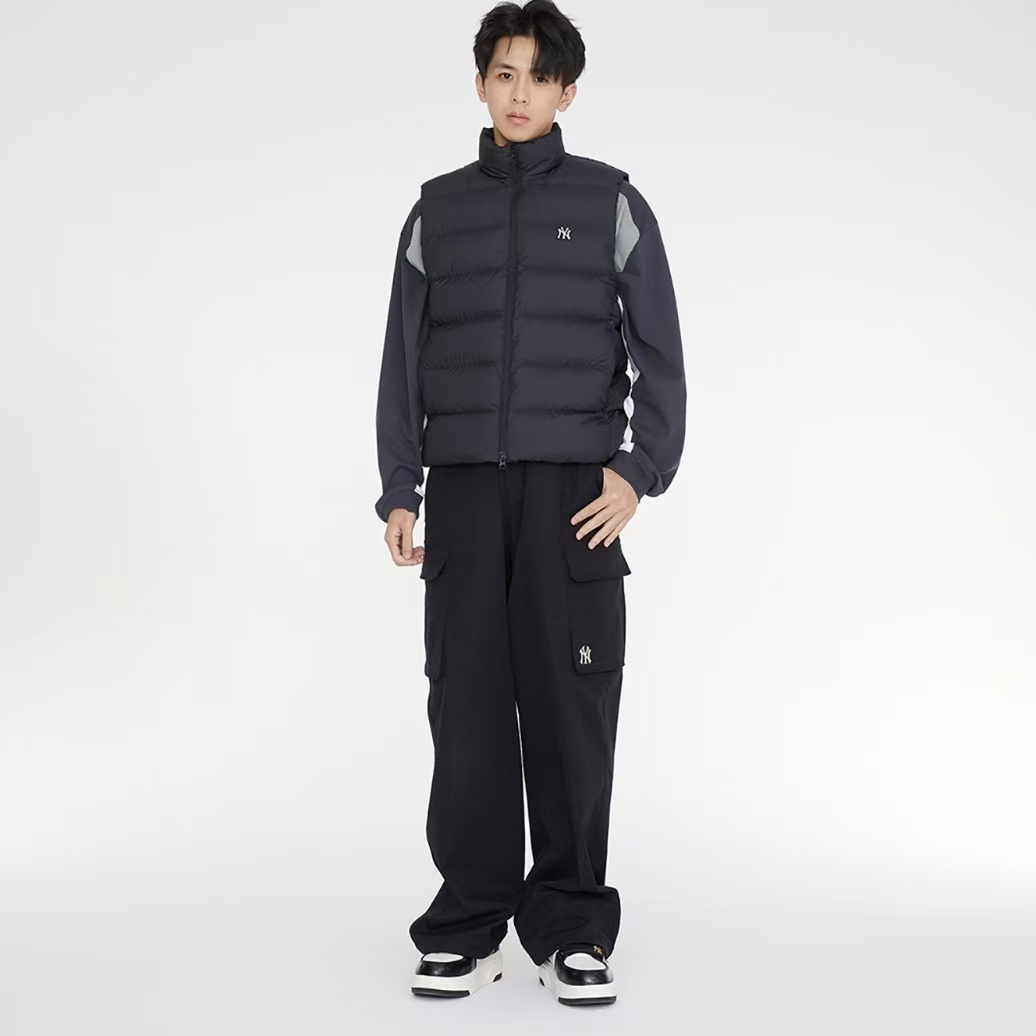 MLB 23FW 纽约洋基队 后背大LOGO羽绒马甲 男女3ADVB0336-50BKS