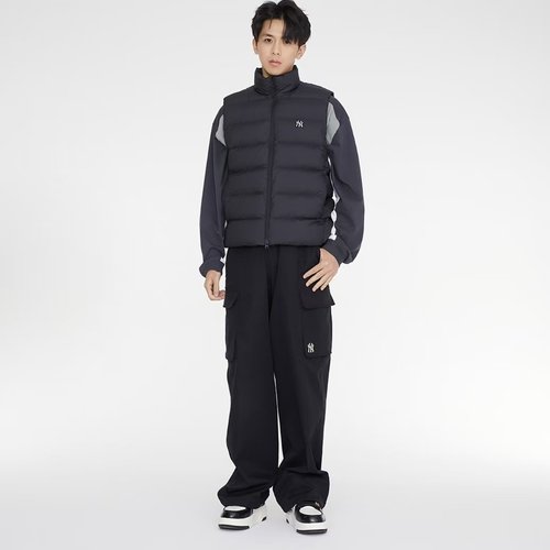 MLB 23FW 纽约洋基队 后背大LOGO羽绒马甲 男女3ADVB0336-50BKS