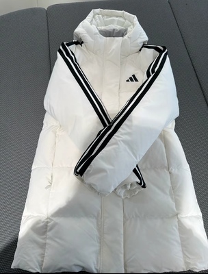 阿迪达斯正品女款运动休闲长款保暖羽绒服IT8714