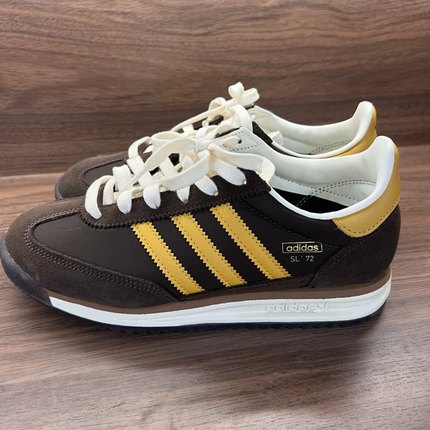 adidas三叶草正品舒适百搭低帮运动鞋休闲鞋女士棕色JI2490