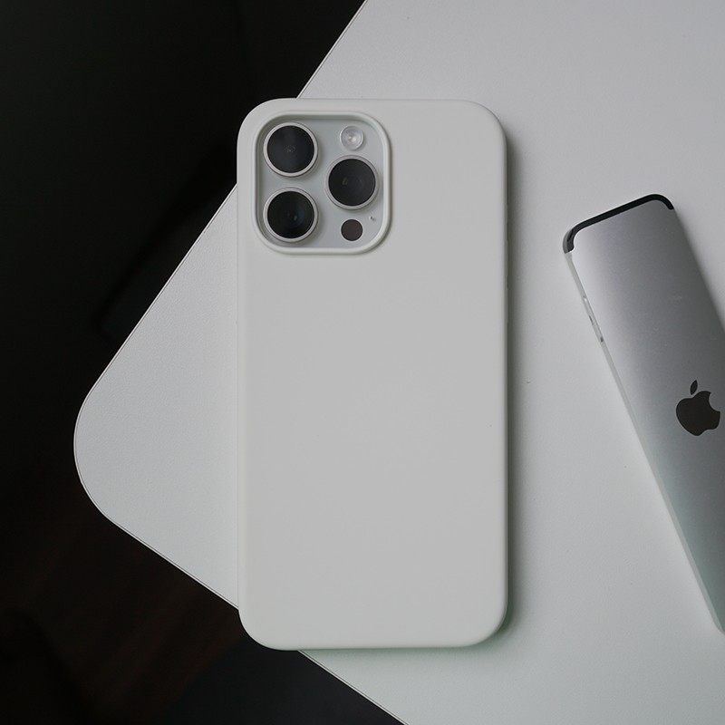 莱选｜白色全包液态硅胶防摔磁吸手机保护硬壳适用于苹果iPhone15ProMax简约