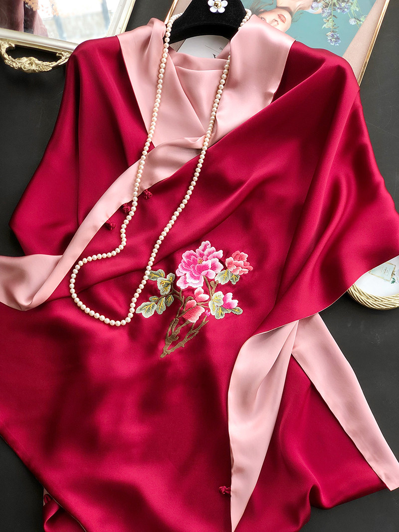 金玉牡丹中国风高档真丝刺绣围巾女桑蚕丝手工苏绣花丝巾披肩秋冬