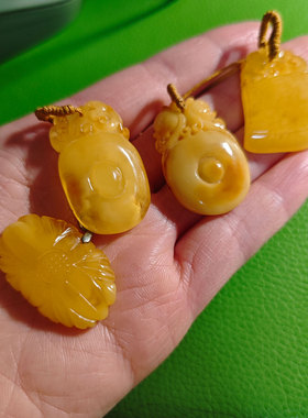 天然蜜蜡项链吊坠福牌