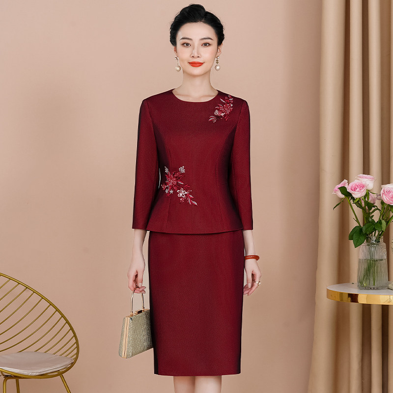 27喜婆婆喜妈妈丈母娘装真两件婚礼宴会秋冬新款酒红色礼服连衣裙