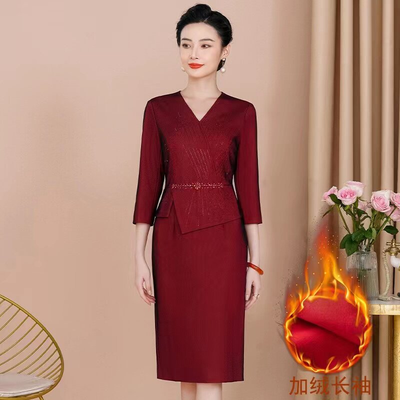28喜婆婆喜妈妈丈母娘装假两件婚礼宴会秋冬新款酒红色礼服连衣裙
