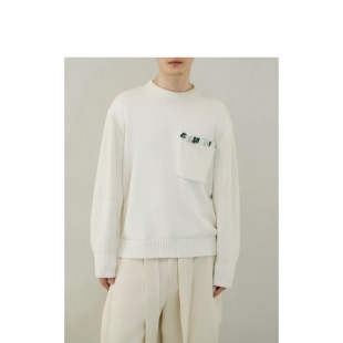 YOWSAH 彩色手工编织胸袋粗细针拼接圆领套头针织毛衣 米白色