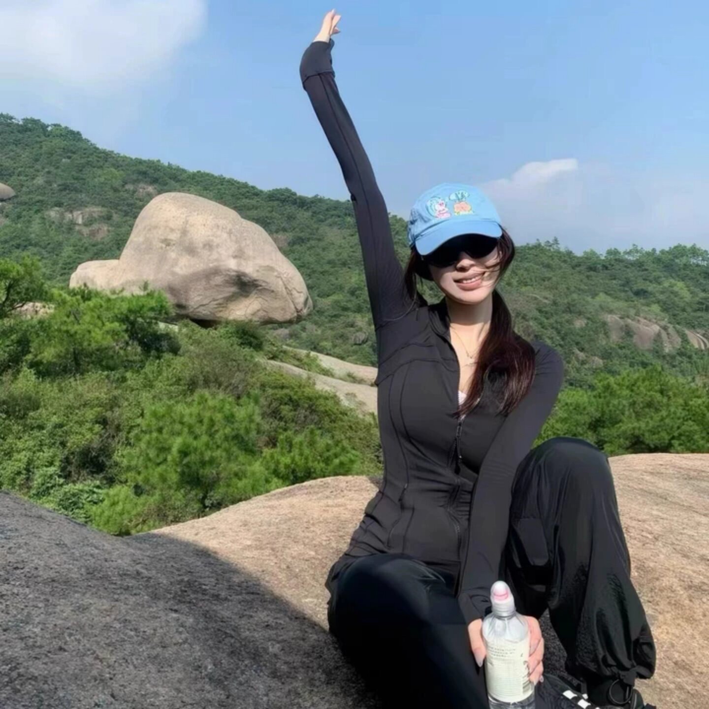 黑色立领运动上衣透气瑜伽外套女
