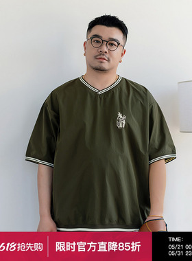 韦恩泽维尔加肥加大宽松大码男夏季V领包边弹力刺绣防泼水T恤9090