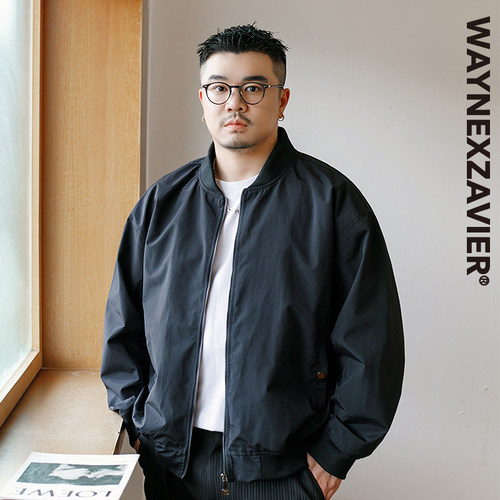韦恩泽围绕棒球领秋季宽松夹克