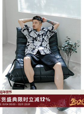 原创大码花衬衫男加肥加大复古黑白短袖中性日系衬衫胖潮7689