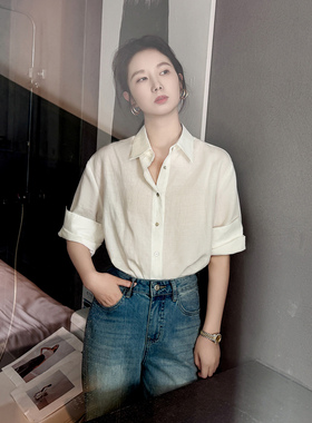 老钱风亚麻白色衬衫女短袖卷边设计感2026夏季翻领宽松高知感上衣