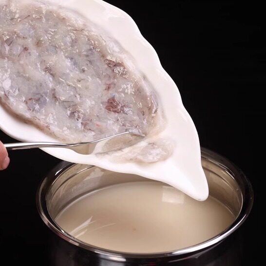 海底捞火锅店专用加热即食虾滑图片