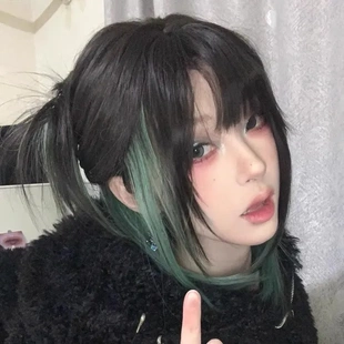 假发女绿色挑染层次感锁骨短发全头套y2k少年帅气狼尾中性鲻鱼头
