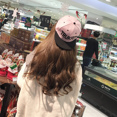 Perruque ANNA LUO  .  Les cheveux longs - Ref 2607622 Image 4