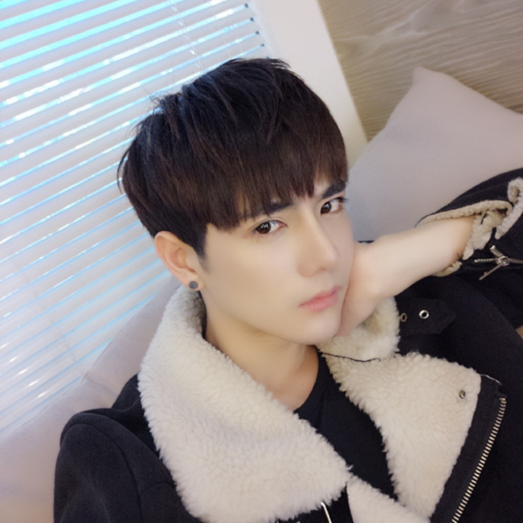 Perruque ANNA LUO  .  cheveux raides Court - Ref 2607364 Image 4