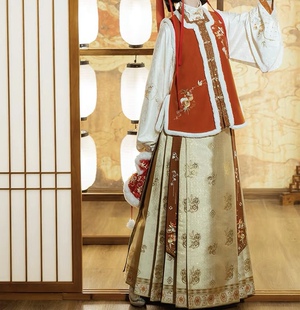 汉服出租钟灵记柿柿如意明制比甲织金马面裙民族风摄影写真