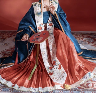 汉服婚服出租钟灵记韶华绫音凤冠霞帔中式婚礼新娘出门服敬酒服