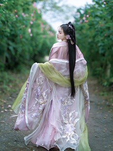 汉服出租有香如故十二花神令择月唐制诃子裙昙花绣花粉色大袖衫