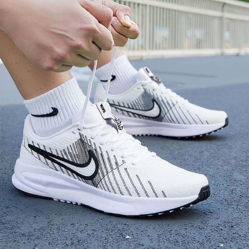 NIKE耐克官方正品男鞋25春季新款透气休闲运动鞋减震跑步鞋HM9594