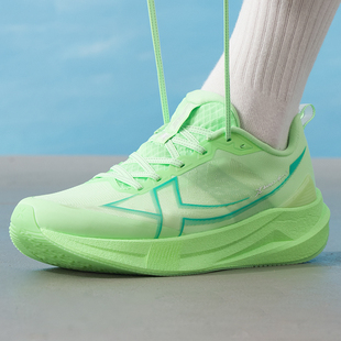 特步两千公里5代跑鞋男鞋 2026春季新款健身训练运动鞋缓震跑步鞋