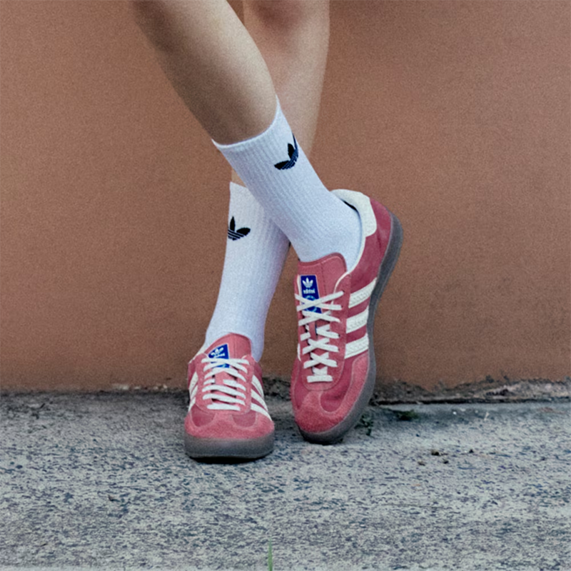 阿迪达斯三叶草德训鞋女鞋冬季新款GAZELLE粉色运动休闲鞋板鞋女