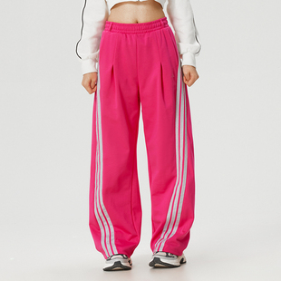 阿迪达斯女裤2026春季新款运动休闲三条纹宽松香蕉裤扭扭裤KS0035