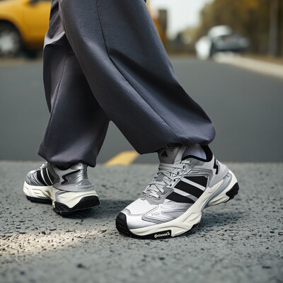 阿迪达斯男款女鞋秋季新款七夕情侣鞋JS0059休闲鞋慢跑步鞋老爹鞋