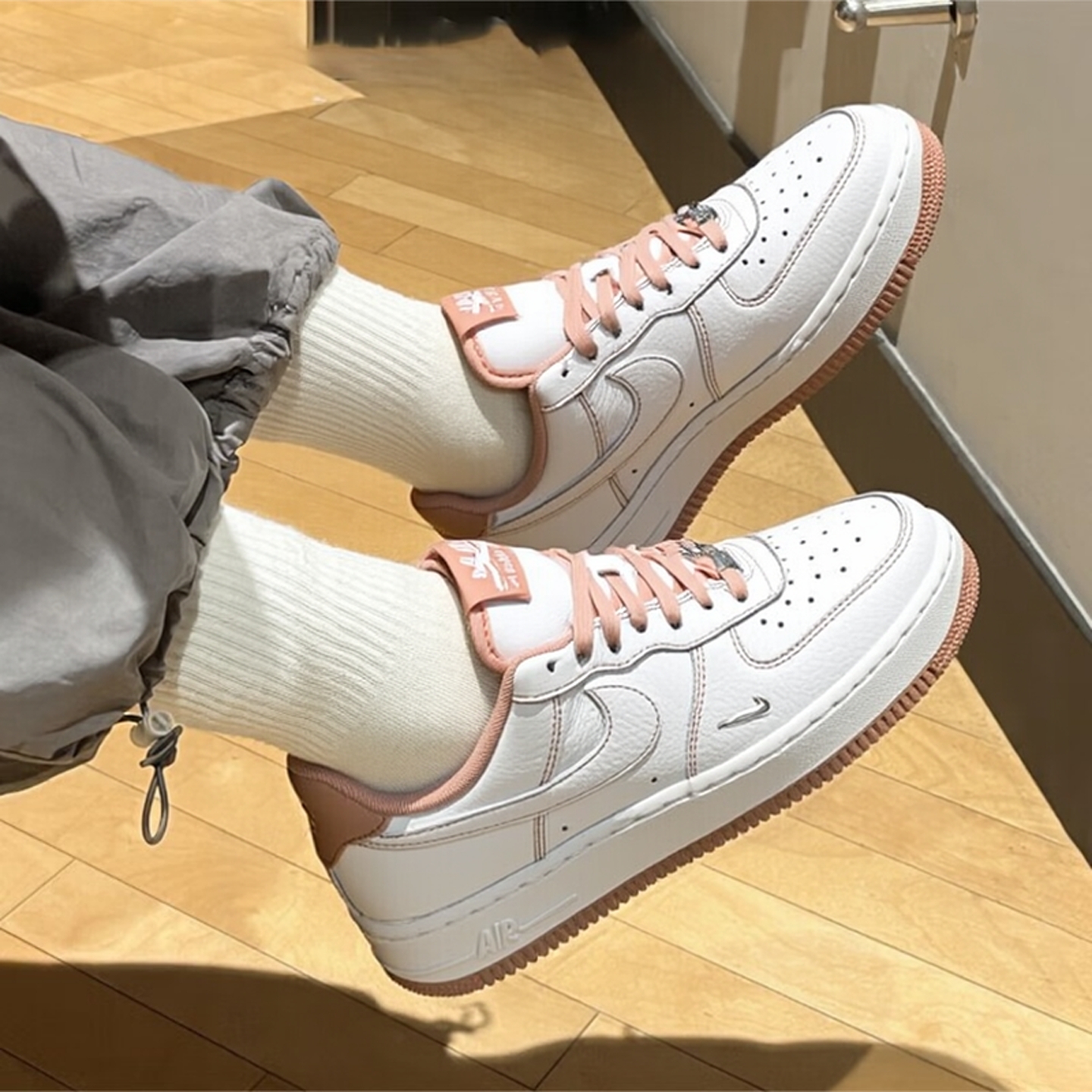 Nike耐克官方正品女鞋冬季新款AF1运动鞋时尚低帮休闲板鞋 IB6543