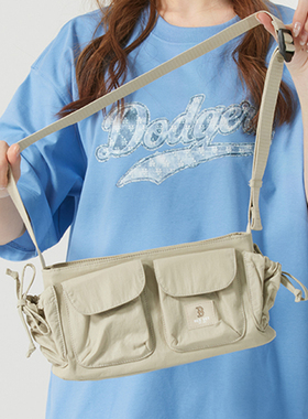 MLB男包女包新款情侣斜挎包NY多口袋可调节单肩包休闲包3ACRB035N