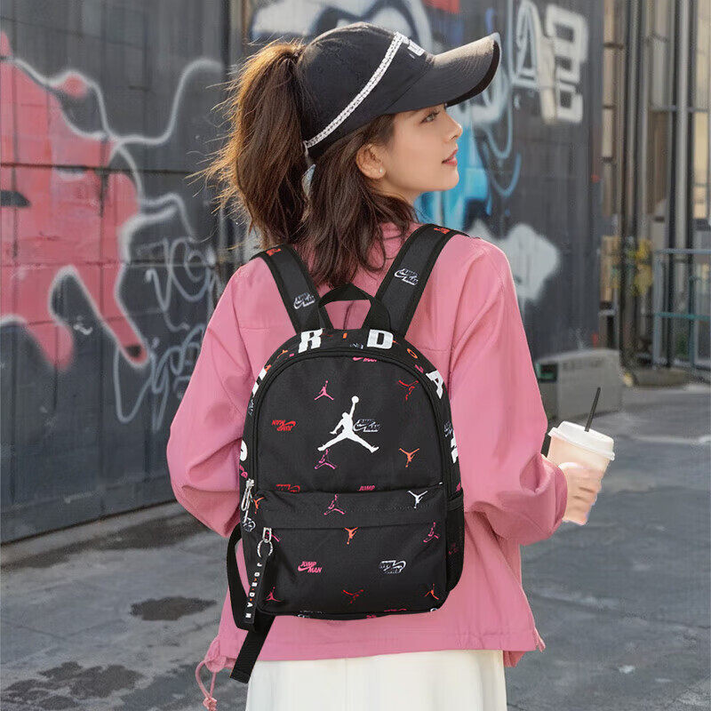 耐克男包女包2026春季新款情侣运动包学生书包电脑包休闲双肩包