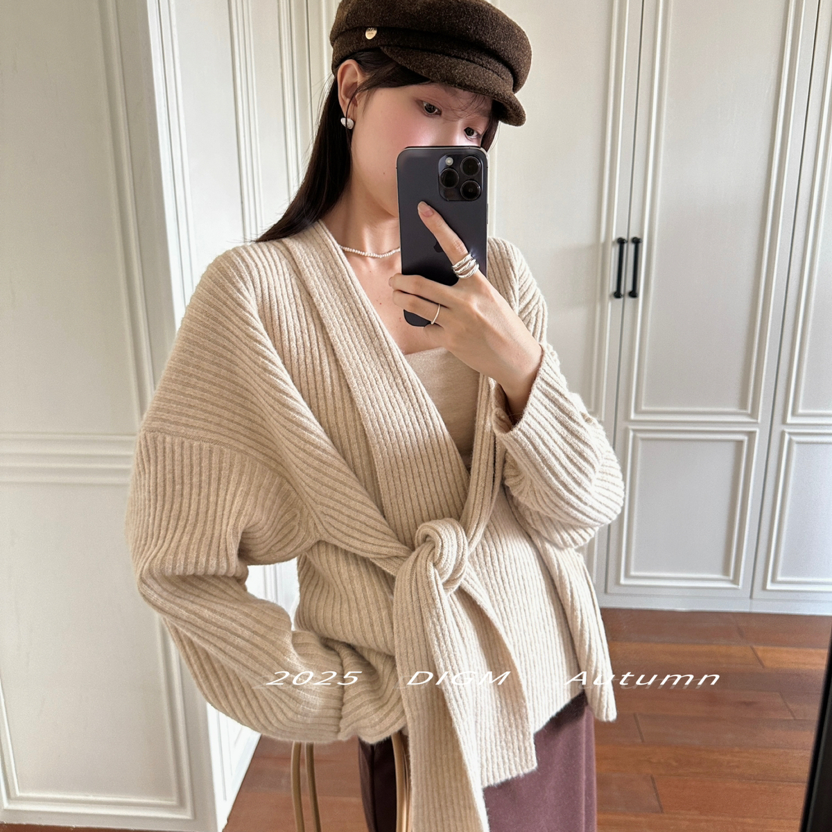 DIGM极简慵懒松弛感纯色V领系带设计宽松显瘦开衫外套毛衣