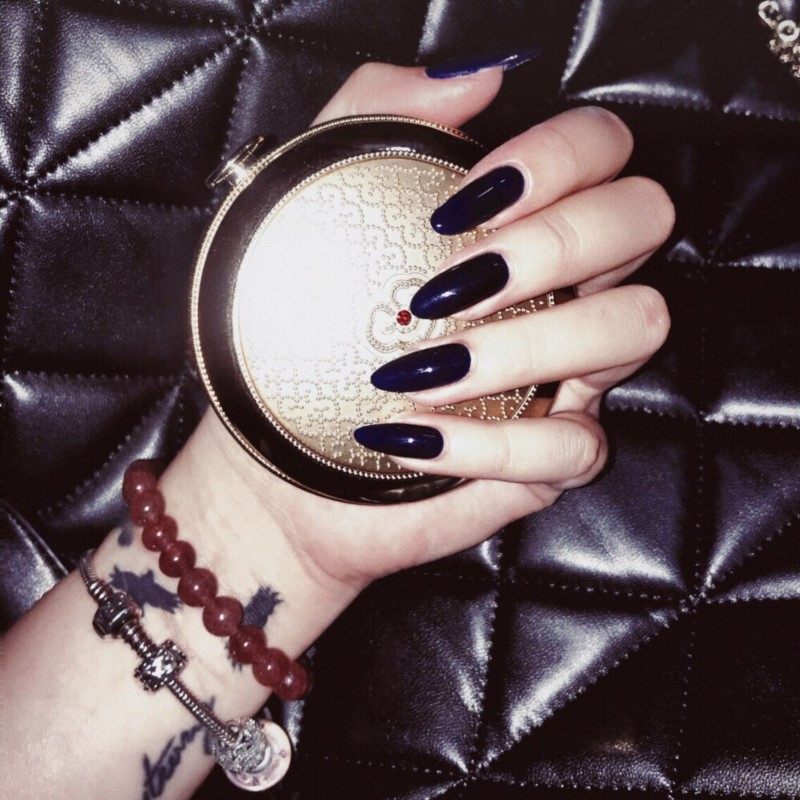 暗黑抖音网红纯色美甲成品黑色长款假指甲贴片可拆卸可穿戴欧美风