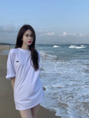 Real length embroidered Chinese and Korean T-shirt