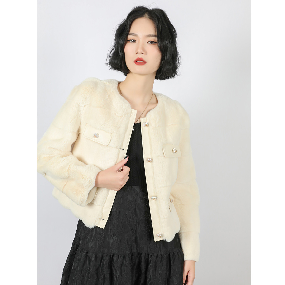 【限时直降】 伊华欧秀外套25WCS2765