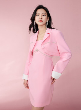 【限时直降】伊华欧秀连衣裙套装43WAQ4979