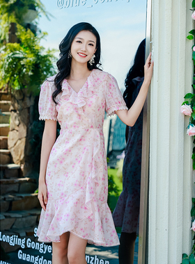 【限时直降】伊华欧秀连衣裙42KAQ4805