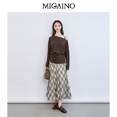 春季 新款 时尚 Migaino曼娅奴女装 感露肩T恤格子半裙套装 MQ12MC008