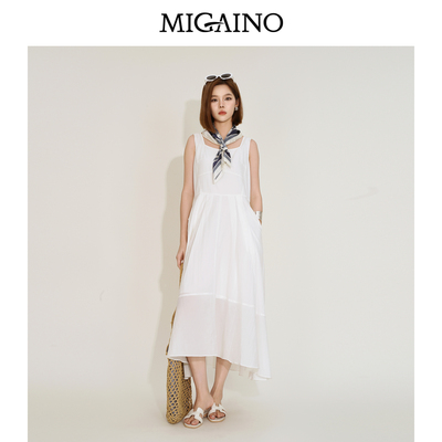 Migaino曼娅奴女装2026夏季新款方领简约纯色优雅连衣裙MQ22DE005