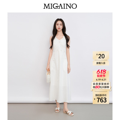 Migaino曼娅奴女装2026夏新款设计感绣花镂空无袖连衣裙MQ22DE033