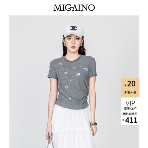 Migaino曼娅奴女装2026年秋季新款圆领正肩别致刺绣T恤MQ32RA001