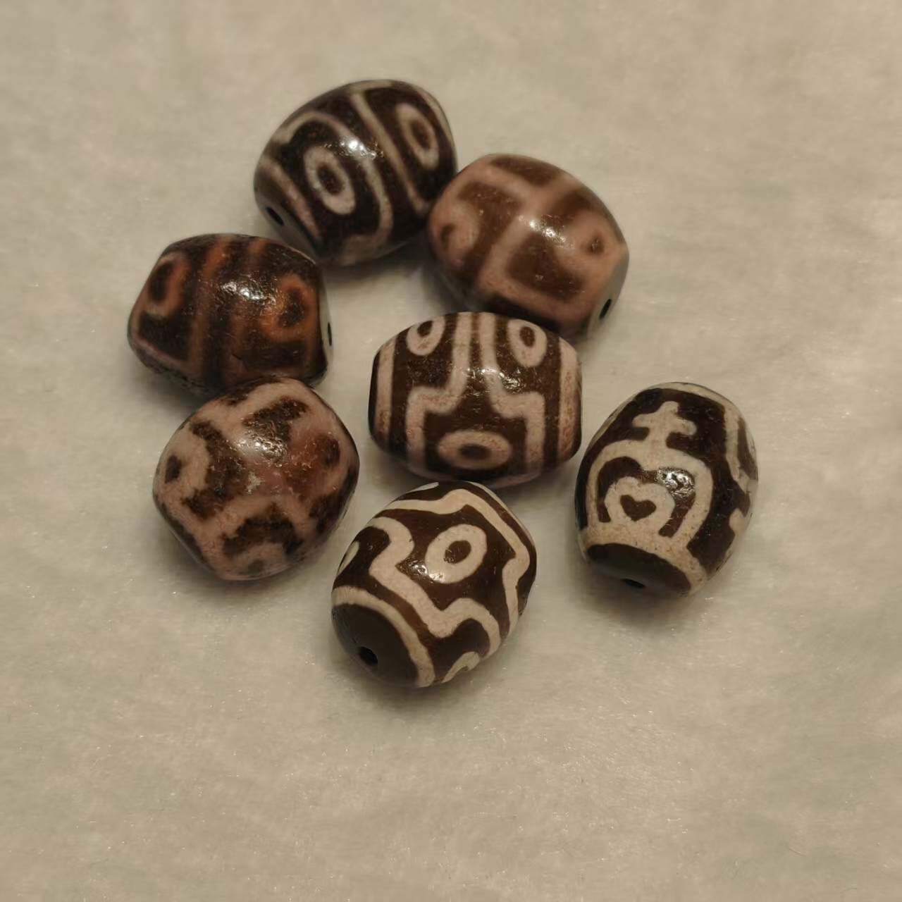 雪域天珠22*18㎜台湾工艺达洛珠宝瓶龟甲等风化包浆老料散珠配珠