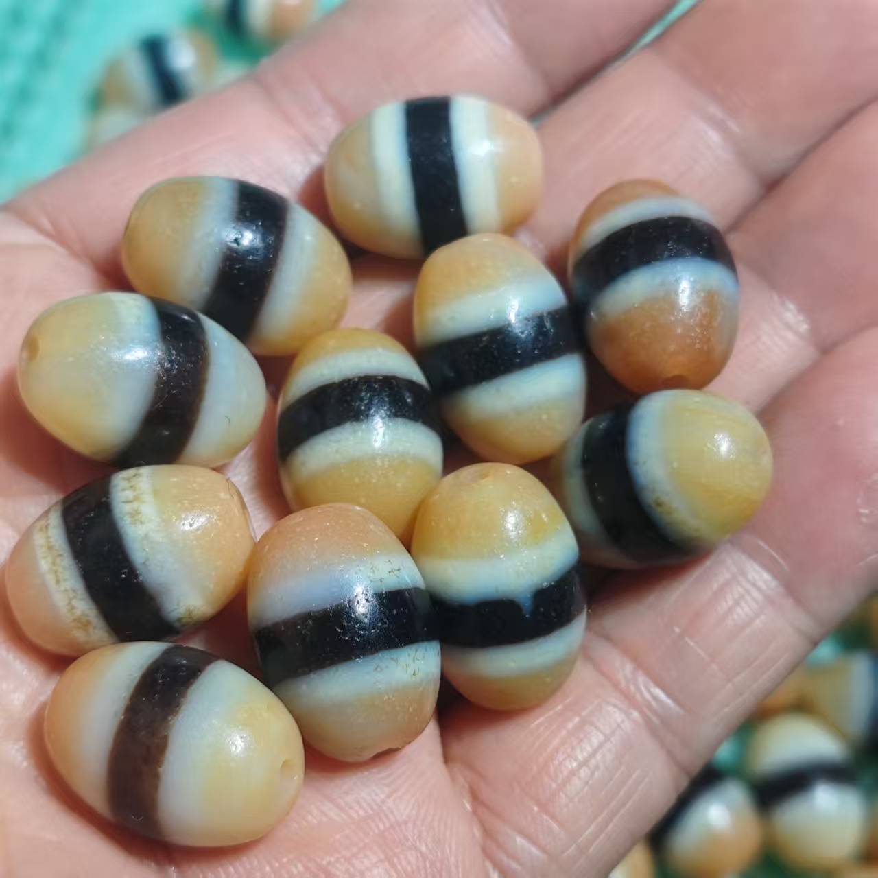 13*18㎜台湾工艺玛瑙天珠三色一线药师珠风化包浆散珠手链配珠