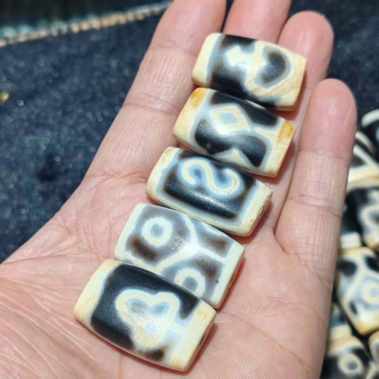 扁体珠型嫩黄钙化手工珠30*12㎜台湾工艺s金钱钩龟甲六眼菩提