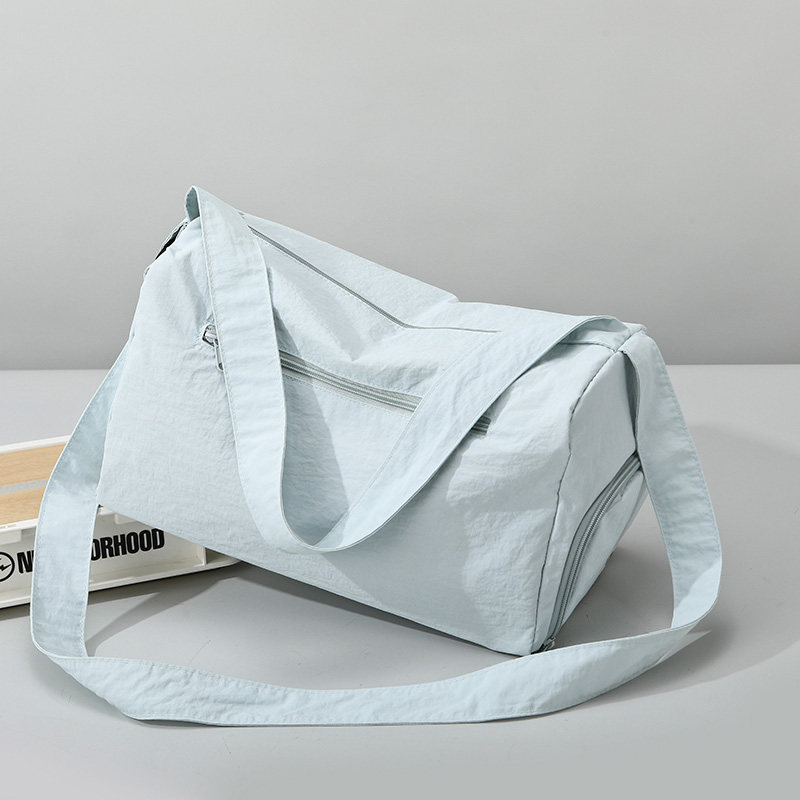 日韩风大容量运动健身包女生小款休闲斜挎旅行袋超轻便手提瑜伽包